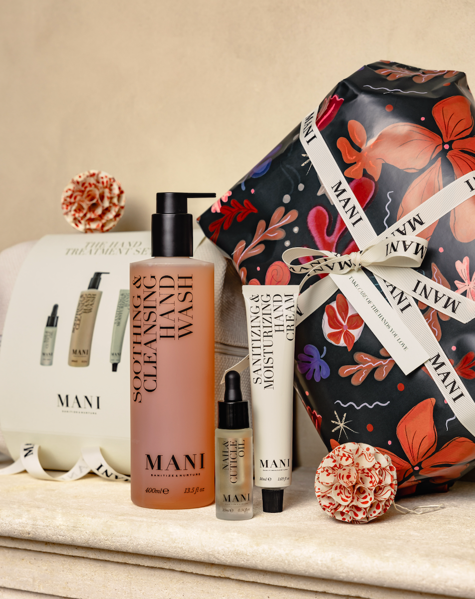 Load image into Gallery viewer, Gift Wrapped Hand Treatment Set